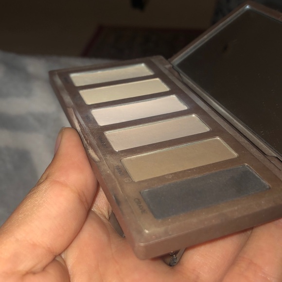 UD NAKED BASICS Palette - Picture 5 of 5
